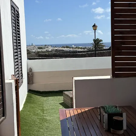 Palmeras Nyaraló Costa Teguise